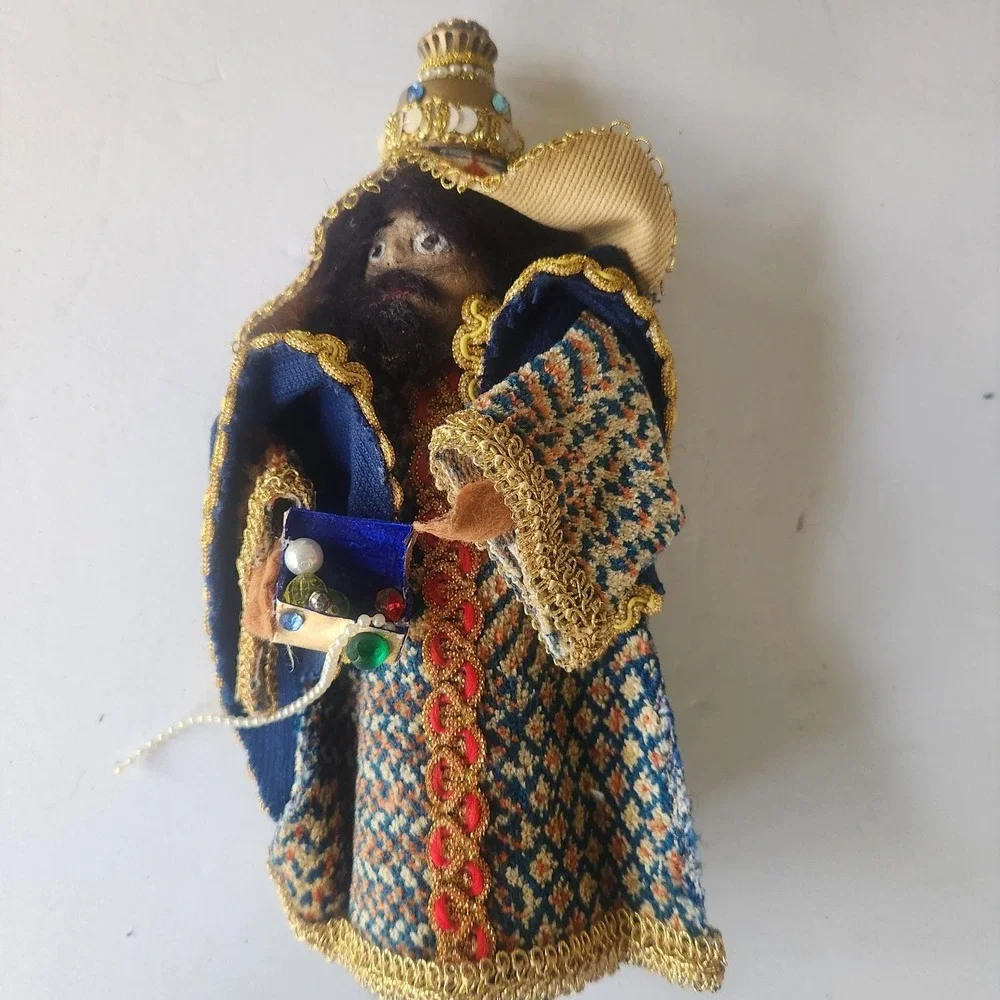 Vintage Handmade Three Wise Men Magi Nativity Figurines Folk Art Set of 3